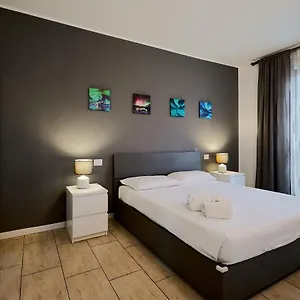 Appartamento Xenia - New And Bright Urban Housing, Milano