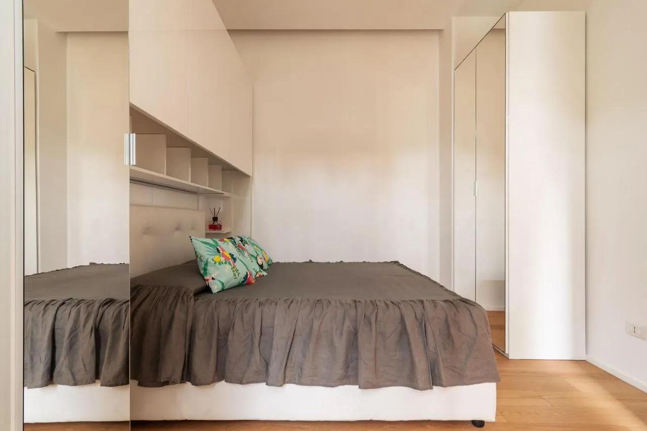 La Casa Sull'Albero Navigli Apartment Milan